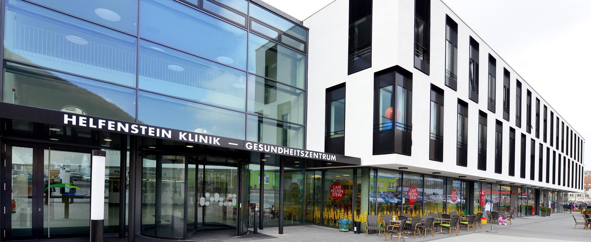 Eingangsbereich von außen